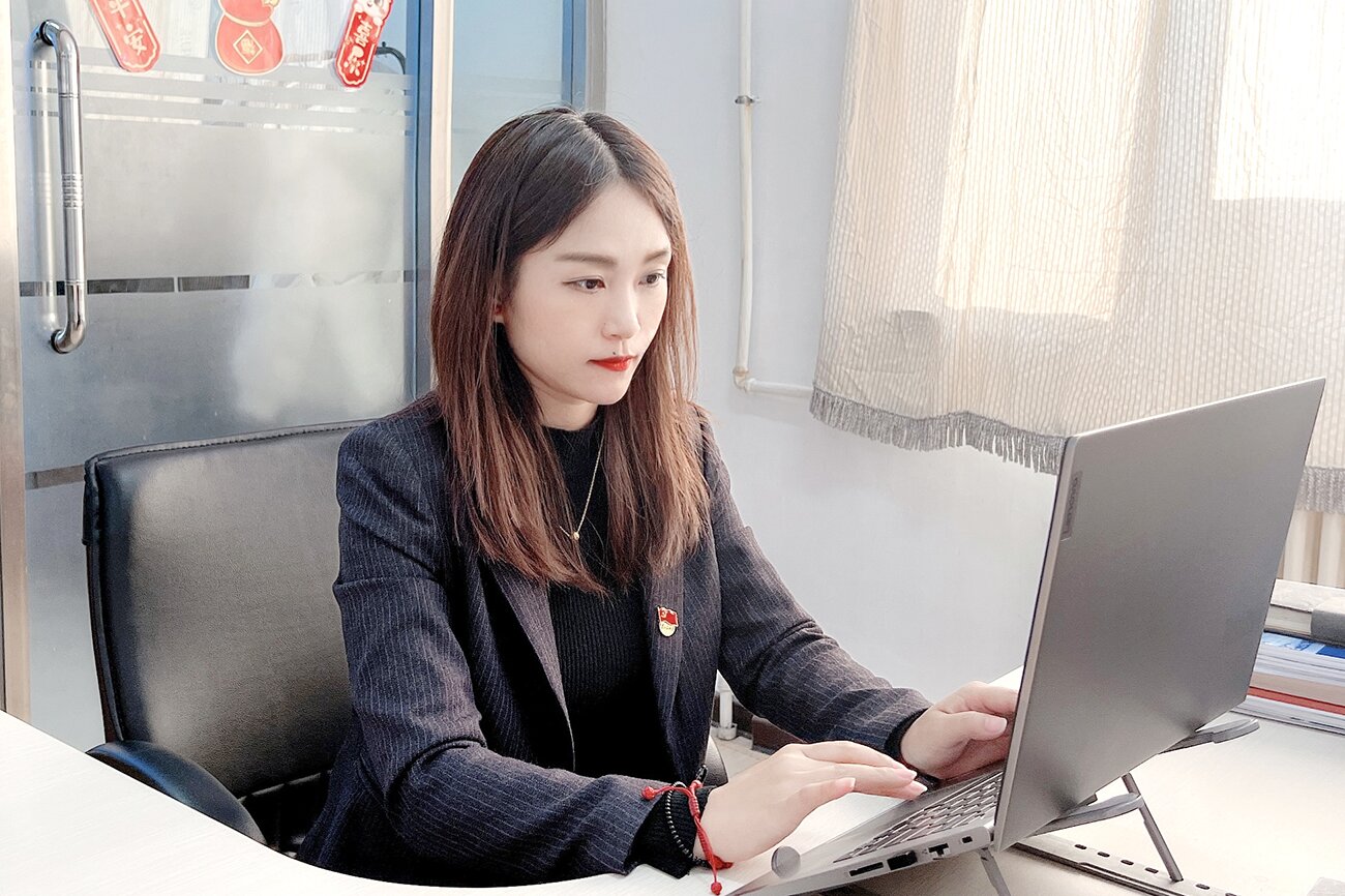 南宫28NG相信品牌力量集团国资战队“英雄谱”事迹专栏——中药公司医学与市场部医学经理王丽宇